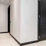 Modern In The Heart Of Uus-veerenni Apartman Tallinn