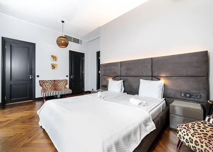 Modern In The Heart Of Uus-veerenni * タリン