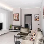 Modern In The Heart Of Uus-veerenni